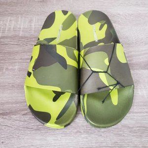 Steve Madden Sofi Camouflage Green slide sandals